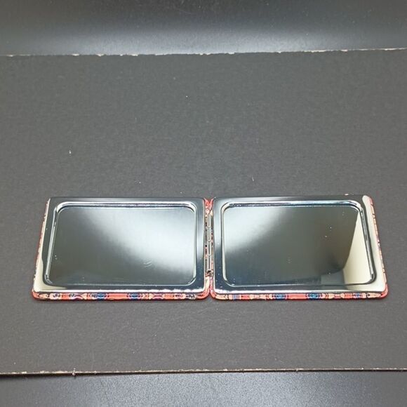 EVIL Eye of protection compact mirror case - Picture 5 of 5